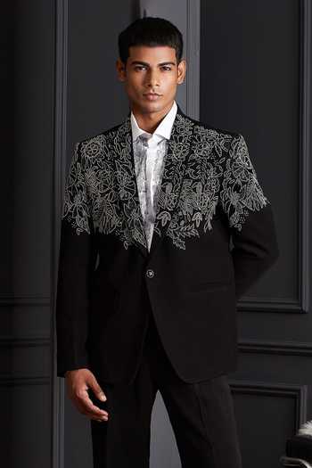 Buy Soniya G Black Suiting Embroidery Nazm Tuxedo Set Online at Aza Fashions Buy_Soniya G_Black Suiting Embroidery Nazm Tuxedo Set _Online_at_Aza_Fashions