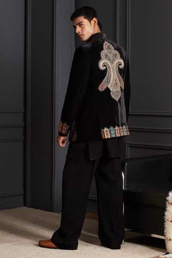 Soniya G Nayab Noir Embroidered Jacket & Kurta Set 