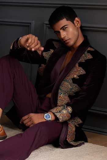 Shop Soniya G Purple Velvet Rangzaar Embroidered Jacket And Kurta Set Shop_Soniya G_Purple Velvet Rangzaar Embroidered Jacket And Kurta Set