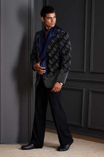Soniya G Navy Cotton, Velvet Beads, Zari Royal Matrix Embroidered Tuxedo Set at Aza Fashions Soniya G_Navy Cotton, Velvet Beads, Zari Royal Matrix Embroidered Tuxedo Set _at_Aza_Fashions