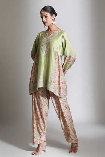 Buy Tanu Malhotra Green Silk, Cotton, Organza V-neck Panel Printed Short Kurta Salwar Set Online at Aza Fashions Buy_Tanu Malhotra_Green Silk, Cotton, Organza V-neck Panel Printed Short Kurta Salwar Set _Online_at_Aza_Fashions