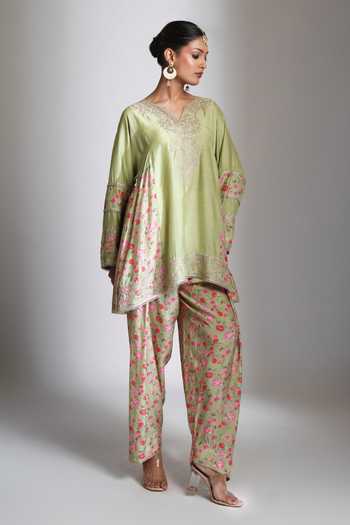 Shop Tanu Malhotra Green Silk, Cotton, Organza V-neck Panel Printed Short Kurta Salwar Set Online at Aza Fashions Shop_Tanu Malhotra_Green Silk, Cotton, Organza V-neck Panel Printed Short Kurta Salwar Set _Online_at_Aza_Fashions