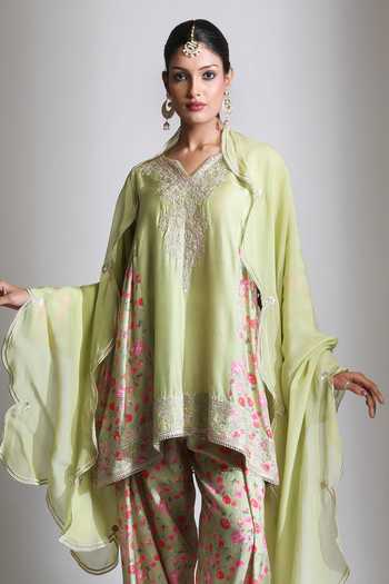 Shop Tanu Malhotra Green Silk, Cotton, Organza V-neck Panel Printed Short Kurta Salwar Set Shop_Tanu Malhotra_Green Silk, Cotton, Organza V-neck Panel Printed Short Kurta Salwar Set