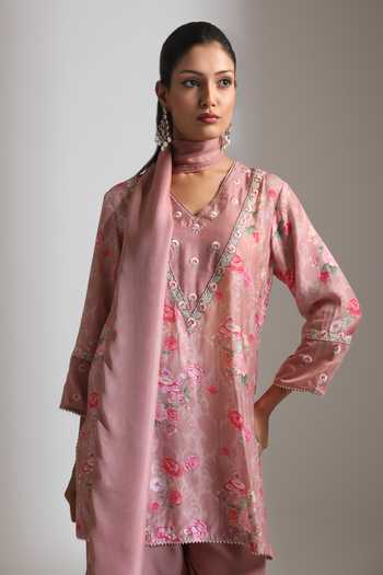 Shop_Tanu Malhotra_Pink Silk, Cotton, Georgette V-neck, Yes Embroidered Floral Kurta Salwar Set 