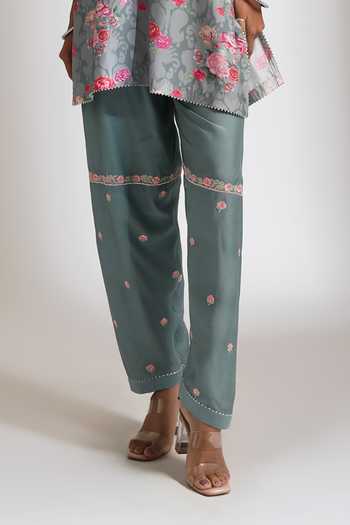 Tanu Malhotra_Green Silk, Cotton, Georgette V-neck Embroidered Floral Kurta Salwar Set _Online_at_Aza_Fashions