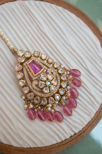 Solv Jewellery Gold Plated Royal Rhapsody Embellished Maangtikka Online at Aza Fashions Solv Jewellery_Gold Plated Royal Rhapsody Embellished Maangtikka _Online_at_Aza_Fashions