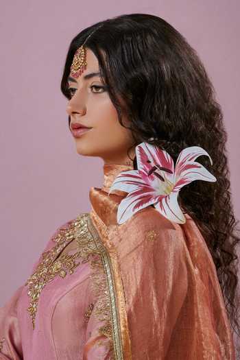 Buy Solv Jewellery Gold Plated Royal Rhapsody Embellished Maangtikka Online at Aza Fashions Buy_Solv Jewellery_Gold Plated Royal Rhapsody Embellished Maangtikka _Online_at_Aza_Fashions