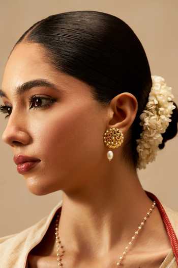 Solv Jewellery Sohni Embellished Necklace With Earrings 