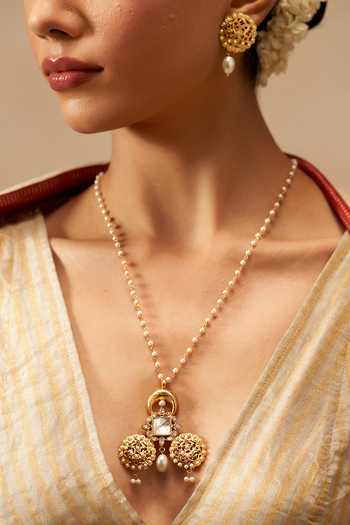 Solv Jewellery Gold Plated Sohni Embellished Necklace With Earrings Online at Aza Fashions Solv Jewellery_Gold Plated Sohni Embellished Necklace With Earrings _Online_at_Aza_Fashions