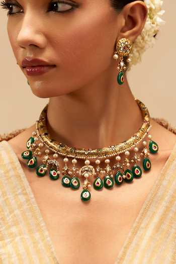 Solv Jewellery Gold Plated Begum Hasli Necklace With Earrings Online at Aza Fashions Solv Jewellery_Gold Plated Begum Hasli Necklace With Earrings _Online_at_Aza_Fashions