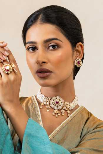 Solv Jewellery Manikya Choker With Stud Earrings 