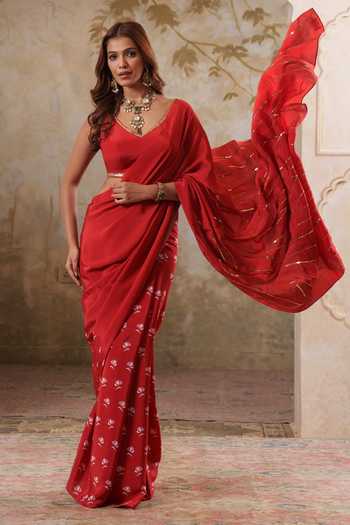 Pooja Popli Red Crepe Maya Printed Saree With Unstitched Blouse Piece at Aza Fashions Pooja Popli_Red Crepe Maya Printed Saree With Unstitched Blouse Piece _at_Aza_Fashions