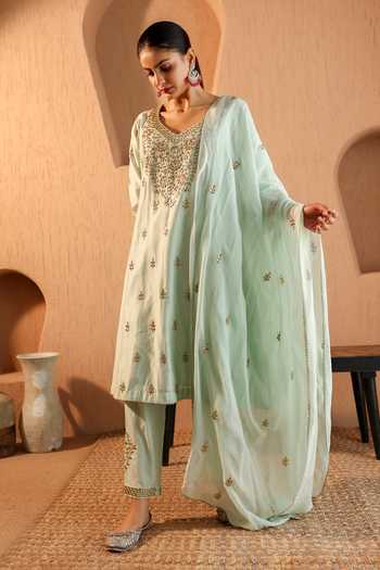Pooja Popli Green Chanderi Silk, Muslin, Silk, Organza Nazakat Mirror Work Kurta Salwar Set Online at Aza Fashions Pooja Popli_Green Chanderi Silk, Muslin, Silk, Organza Nazakat Mirror Work Kurta Salwar Set _Online_at_Aza_Fashions