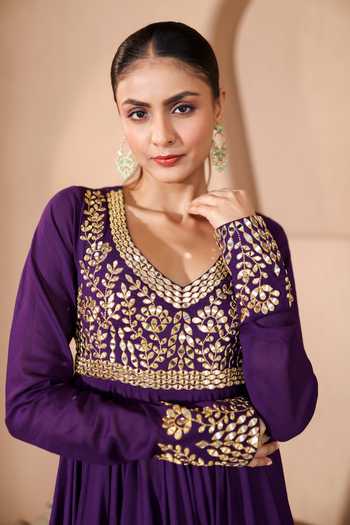 Buy Pooja Popli Purple Silk, Organza, Muslin V-neck Nazakat Mirror Embroidered Anarkali Set Buy_Pooja Popli_Purple Silk, Organza, Muslin V-neck Nazakat Mirror Embroidered Anarkali Set