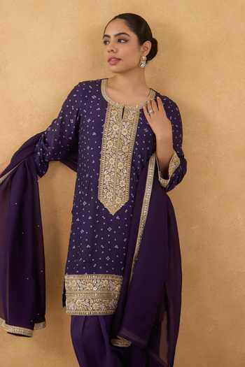 Pooja Popli_Purple Silk, Cotton Round Neck, Yes Bandhej Print Kurta Salwar Set _at_Aza_Fashions