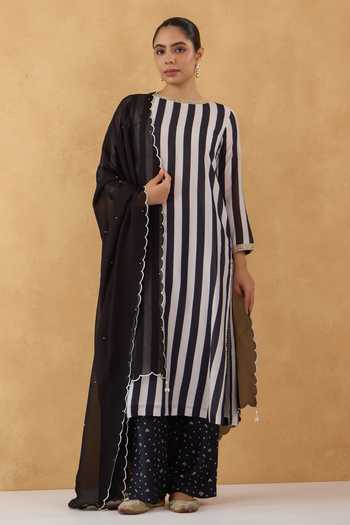 Pooja Popli Striped Print Kurta Set 