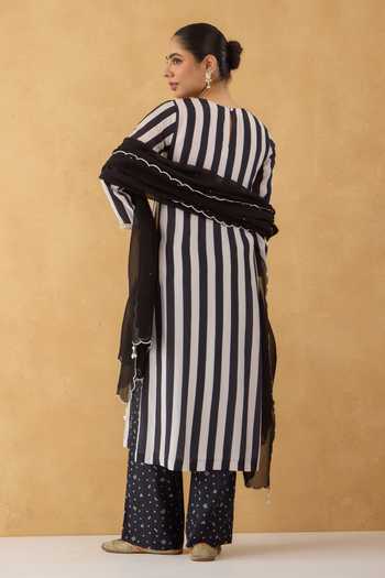 Pooja Popli Striped Print Kurta Set 