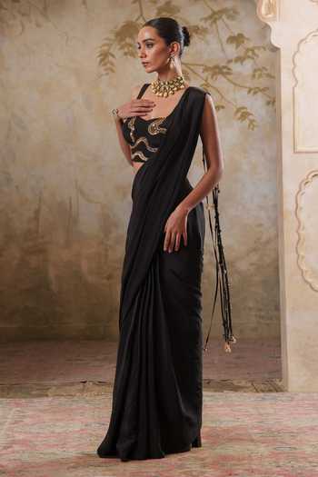 Pooja Popli Black Crepe Sweetheart Neck Maya Pre-draped Saree With Embroidered Blouse at Aza Fashions Pooja Popli_Black Crepe Sweetheart Neck Maya Pre-draped Saree With Embroidered Blouse _at_Aza_Fashions