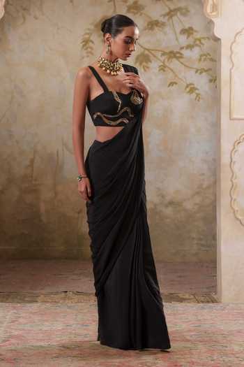 Buy Pooja Popli Black Crepe Sweetheart Neck Maya Pre-draped Saree With Embroidered Blouse Buy_Pooja Popli_Black Crepe Sweetheart Neck Maya Pre-draped Saree With Embroidered Blouse