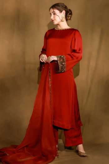 Afriya Maroon , Satin, Viscose, Silk Round Neck, Yes Kurta Pant Set Online at Aza Fashions Afriya_Maroon , Satin, Viscose, Silk Round Neck, Yes Kurta Pant Set _Online_at_Aza_Fashions