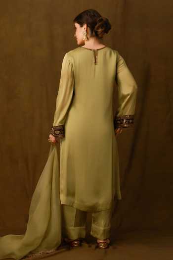 Afriya Dabka Embroidery Viscose Satin Organza Kurta Set