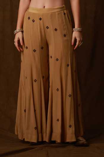 Afriya Gold Crepe, Silk Organza Sweetheart Neck Embroidered Cape Sharara Set Online at Aza Fashions Afriya_Gold Crepe, Silk Organza Sweetheart Neck Embroidered Cape Sharara Set _Online_at_Aza_Fashions