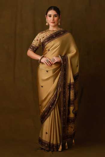 Afriya Gold Organza, Satin, Viscose, Linen Round Neck Saree And Blouse Set Online at Aza Fashions Afriya_Gold Organza, Satin, Viscose, Linen Round Neck Saree And Blouse Set _Online_at_Aza_Fashions