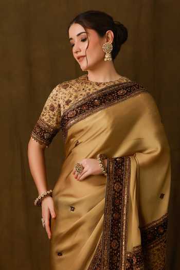 Shop Afriya Gold Organza, Satin, Viscose, Linen Round Neck Saree And Blouse Set Shop_Afriya_Gold Organza, Satin, Viscose, Linen Round Neck Saree And Blouse Set