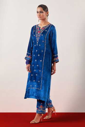Buy_Anantaa By Roohi_Blue Viscose, Velvet Notched Neck, Yes Embroidered Kurta With Pant _Online_at_Aza_Fashions
