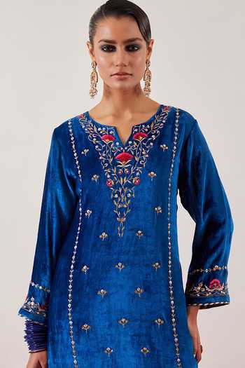 Shop_Anantaa By Roohi_Blue Viscose, Velvet Notched Neck, Yes Embroidered Kurta With Pant _Online_at_Aza_Fashions