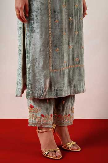 Shop Anantaa By Roohi Green Viscose, Velvet Notched Neck, Yes Embroidered Kurta And Pant Online at Aza Fashions Shop_Anantaa By Roohi_Green Viscose, Velvet Notched Neck, Yes Embroidered Kurta And Pant _Online_at_Aza_Fashions
