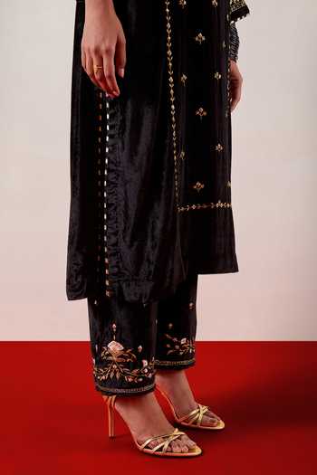 Shop_Anantaa By Roohi_Black Viscose, Velvet, Chanderi, Tissue Notched Neck Embroidered Kurta Set _Online_at_Aza_Fashions