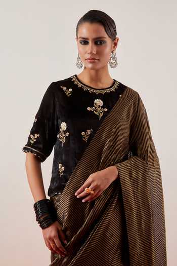 Buy Anantaa By Roohi Black Chanderi, Tissue Striped Saree Online at Aza Fashions Buy_Anantaa By Roohi_Black Chanderi, Tissue Striped Saree _Online_at_Aza_Fashions