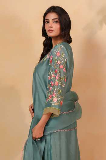 Anshu Wadhwa_Teal Chanderi Split V-neck, Yes Embroidered Kurta And Pant Set _Online_at_Aza_Fashions