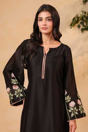 Shop_Anshu Wadhwa_Black Organza, Chanderi Split V-neck Embroidered And Kurta Set _Online_at_Aza_Fashions