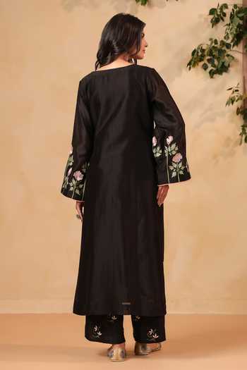 Anshu Wadhwa Embroidered Straight Chanderi Kurta & Pant Set 