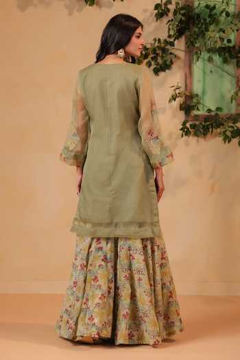 Anshu Wadhwa Applique Embroidered Chanderi Kurta Set 