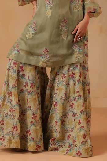 Anshu Wadhwa Green Organza, Chanderi V-neck, Yes Applique Embroidered Kurta And Sharara Set Online at Aza Fashions Anshu Wadhwa_Green Organza, Chanderi V-neck, Yes Applique Embroidered Kurta And Sharara Set _Online_at_Aza_Fashions