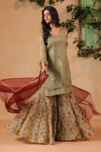Buy Anshu Wadhwa Green Organza, Chanderi V-neck, Yes Applique Embroidered Kurta And Sharara Set Online at Aza Fashions Buy_Anshu Wadhwa_Green Organza, Chanderi V-neck, Yes Applique Embroidered Kurta And Sharara Set _Online_at_Aza_Fashions
