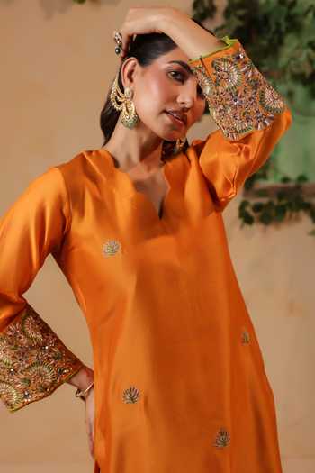 Shop_Anshu Wadhwa_Mustard Chanderi V-neck Hand Embroidered Kurta Set 