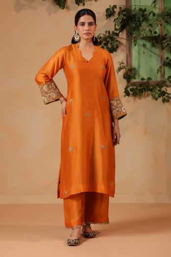 Anshu Wadhwa Hand Embroidered Chanderi Kurta & Pant Set 