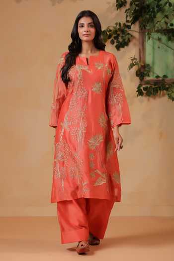 Anshu Wadhwa Embroidered Chanderi Kurta & Salwar Set 