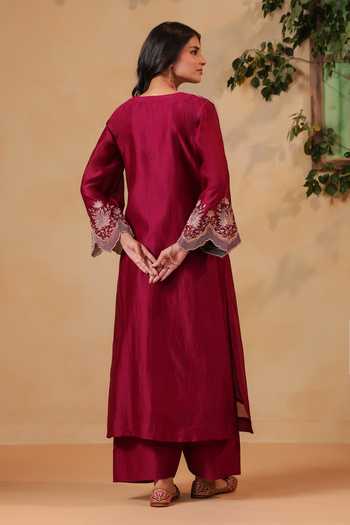 Anshu Wadhwa Embroidered Chanderi Kurta Set 