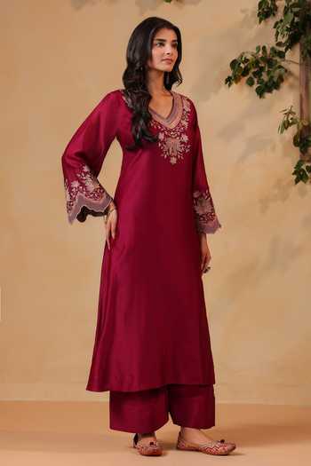 Anshu Wadhwa Embroidered Chanderi Straight Kurta & Pant Suit Set 
