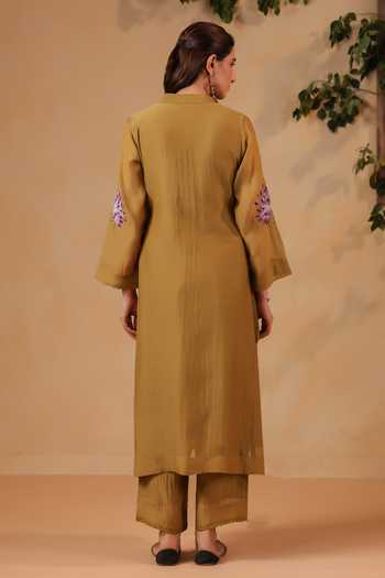 Anshu Wadhwa Embroidered Chanderi Kurta Set 