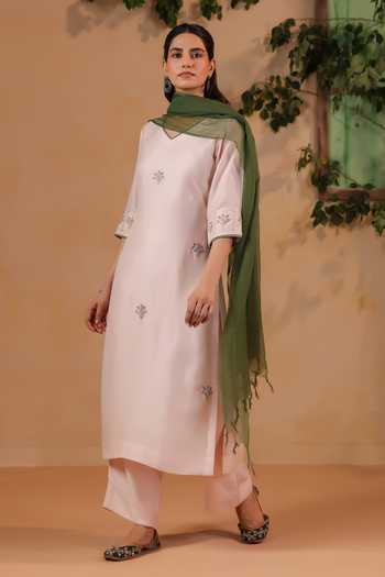Anshu Wadhwa Hand Embroidered Linen Satin Kurta Set 