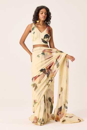 Buy Kharakapas Cream Kota Doria Soleil Floral Painted Saree Online at Aza Fashions Buy_Kharakapas_Cream Kota Doria Soleil Floral Painted Saree _Online_at_Aza_Fashions
