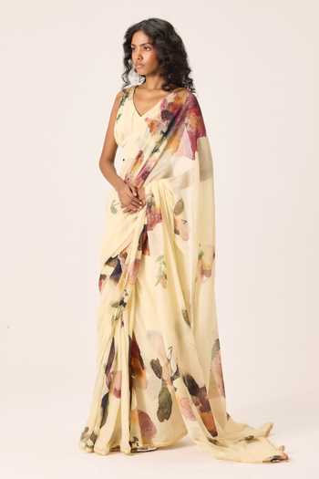 Kharakapas Cream Kota Doria Soleil Floral Painted Saree at Aza Fashions Kharakapas_Cream Kota Doria Soleil Floral Painted Saree _at_Aza_Fashions