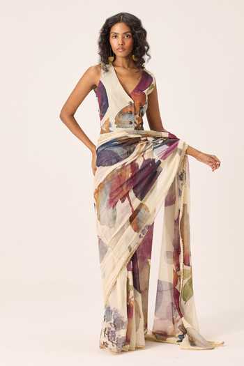 Kharakapas Cream Kota Doria Elea Floral Painted Saree at Aza Fashions Kharakapas_Cream Kota Doria Elea Floral Painted Saree _at_Aza_Fashions