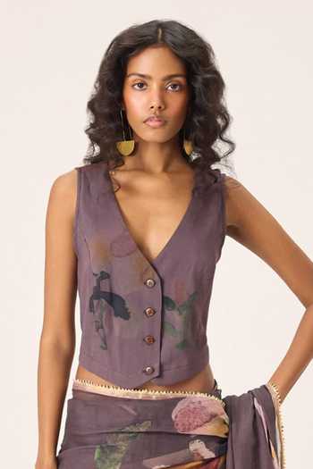 Kharakapas_Purple Kota Doria V-neck Inara Floral Painted Saree With Blouse _at_Aza_Fashions